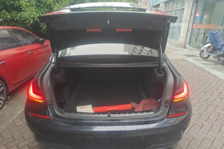 Used BMW 3 Series 2021 330Li xDrive M Sport Night Edition
