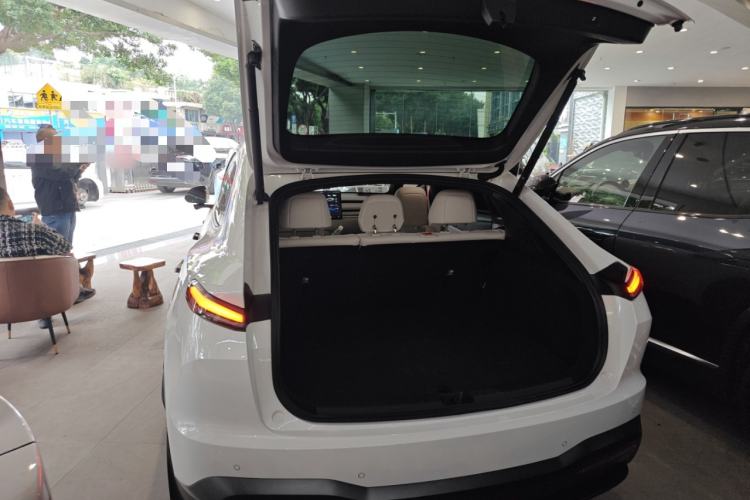 Used ONVO L60 2024 60 kWh Rear-Drive Version
