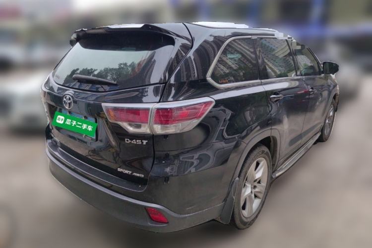 Used Toyota Highlander 2015 2.0T Four-Wheel Drive Luxury Navigation Version with 7 Seats Rear Right 45 Deg