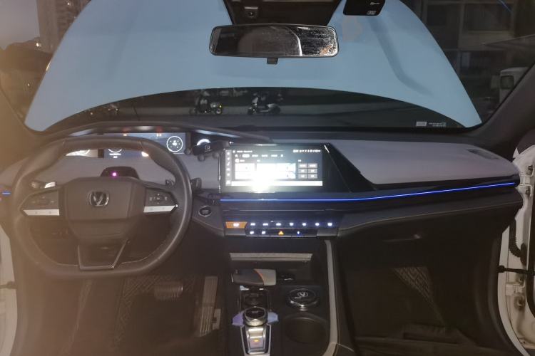 Used CHANGAN UNI-V 2022 1.5T Prestige Version
