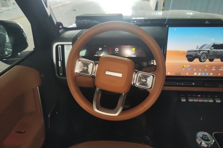 Used iCAR V27 2026 Model 200KM Four-Wheel Drive Falcon 500