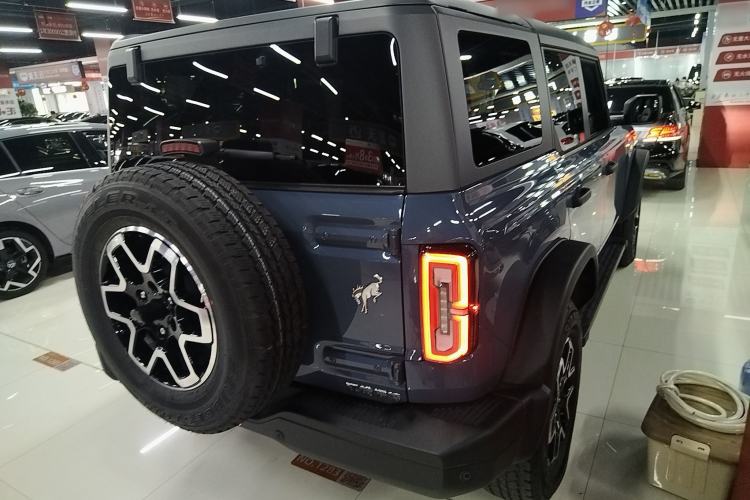 Used Ford Bronco 2024 2.3T Long Beach Rear Right 45 Deg