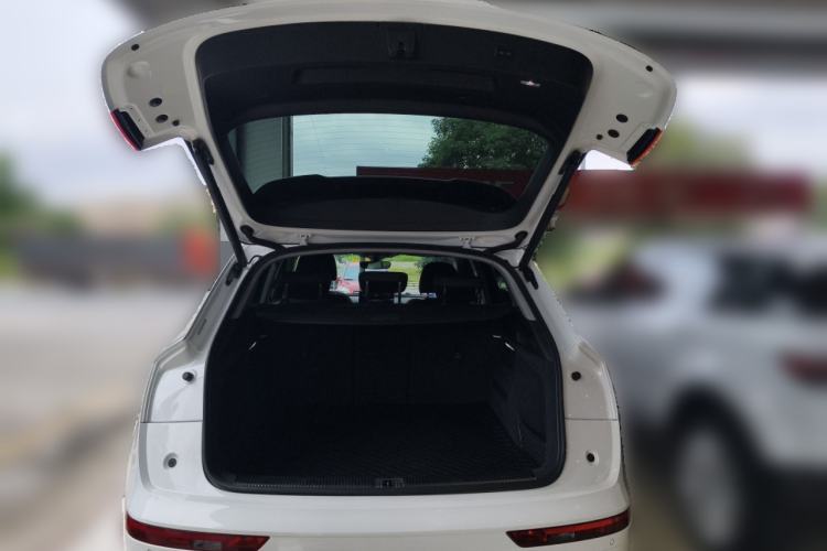 Used Audi Q5L 2021 40 TFSI Luxury Dynamic Edition Trunk