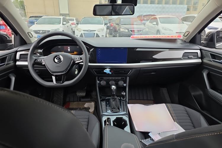 Used Volkswagen Lavida 2022 280TSI DSG Comfort Edition Center Console