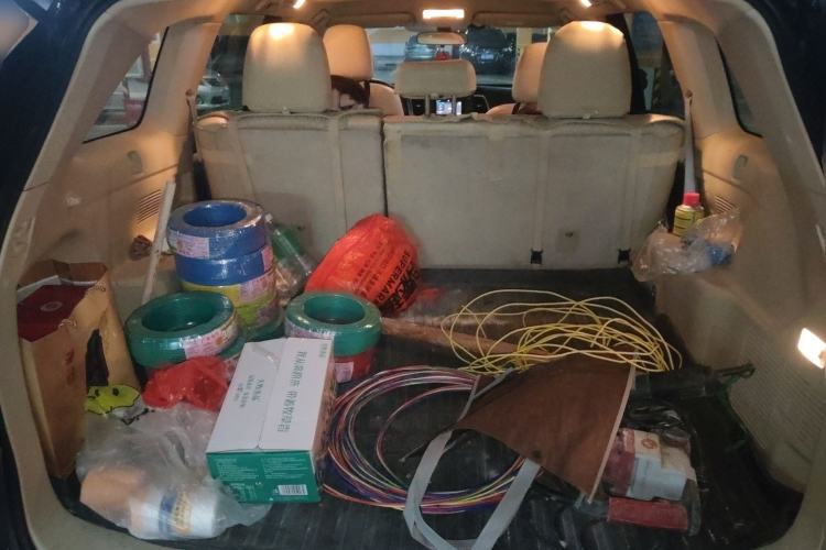 Used Toyota Highlander 2018 2.0T Two-Wheel Drive Elite Edition 5 Seats Emission Standard China V Trunk