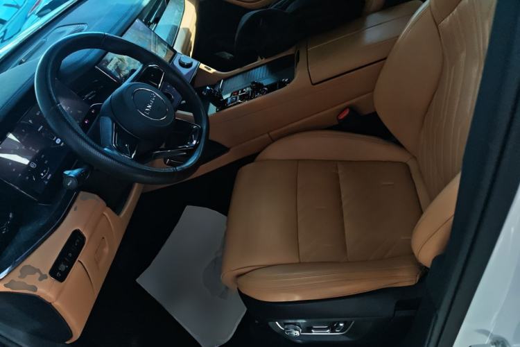 Used Lynk & Co 09 EM-P 2021 2.0T PHEV Halo Six-Seater
