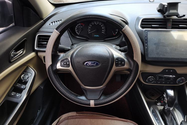 Used Ford Escort 2015 1.5L Automatic Fashion Model Steering Wheel