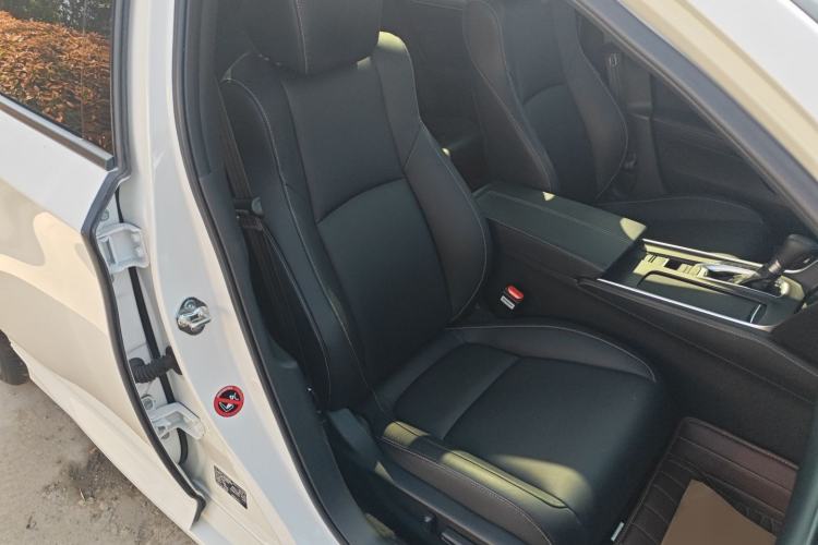 Used Honda Inspire 2022 260TURBO Elegant Edition Right Front Seat