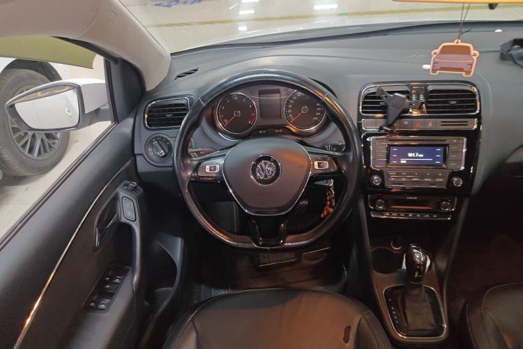 Used Volkswagen Polo 2016 1.6L Automatic Luxury Model
