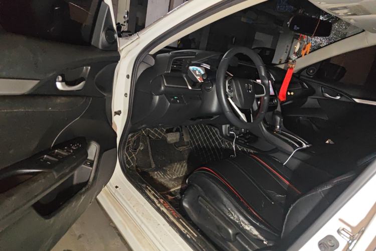 Used Honda Civic 2016 220TURBO CVT Luxury Edition
