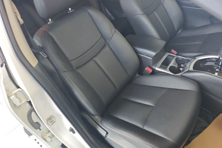 Used Nissan X-Trail 2015 2.0L CVT Comfort MAX Edition 2WD
