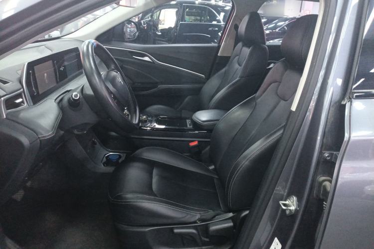 Used NETA U 2023 NETA U-Ⅱ 400 U Show Edition – Lithium Iron Phosphate
