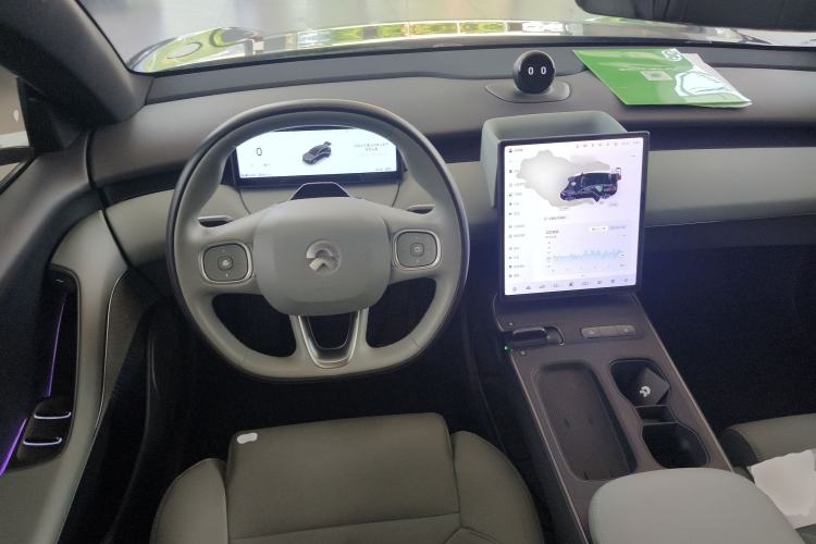 Used Nio ET5T 2023 75 kWh Touring Steering Wheel