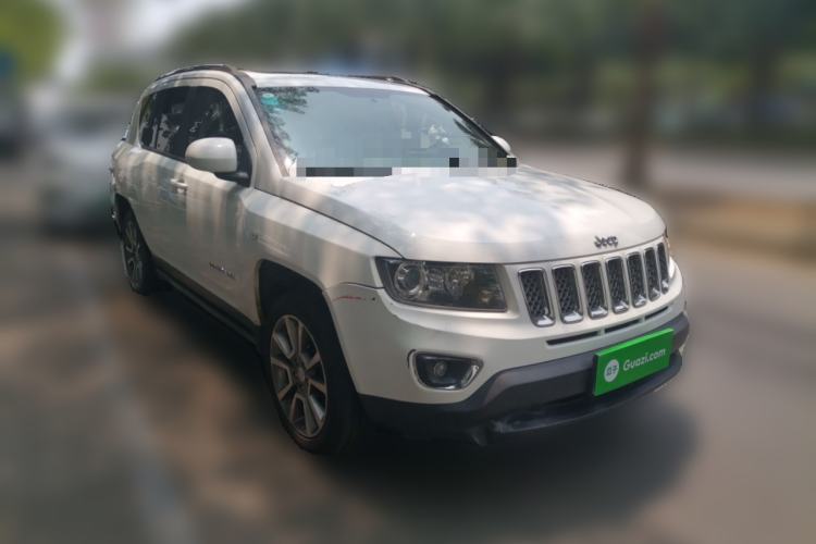 Used Jeep Compass 2014 2.4L four-wheel drive luxury version
