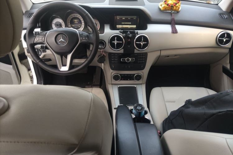 Used Mercedes-Benz GLK-Class 2013 GLK 300 4MATIC Dynamic Sunroof Model
