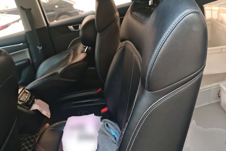 Used Wuling Victory 2020 1.5T CVT Elite Model Left Rear Seat