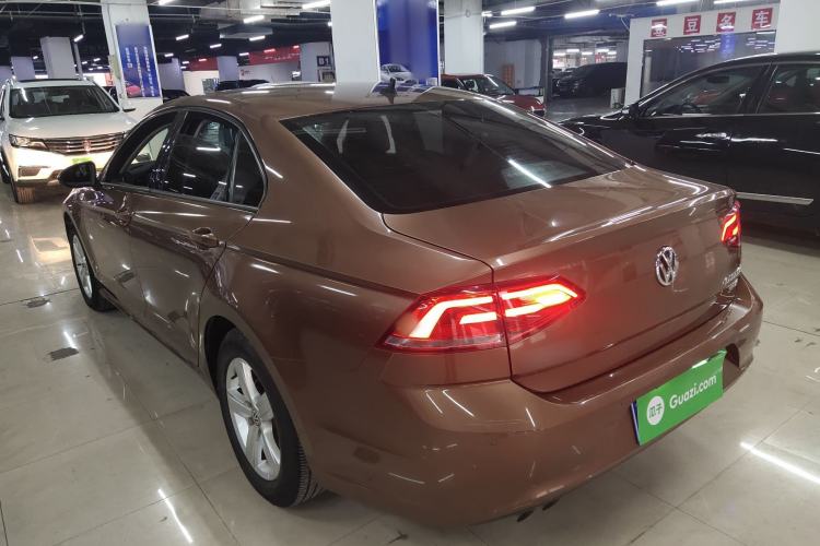 Used Volkswagen Lamando 2017 230TSI DSG Fashion Edition
