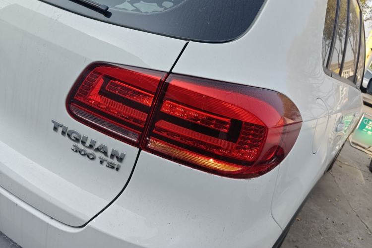 Used Volkswagen Tiguan L 2016 300TSI Automatic Two-Wheel Drive Trend Edition