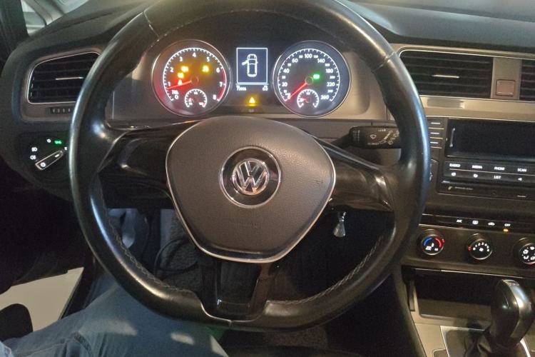 Used Volkswagen Golf 2015 1.4TSI Automatic Comfort Model