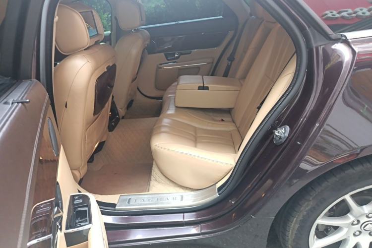 Ojetý Jaguar XJ 2011 XJL 3.0 Panoramic Business Edition