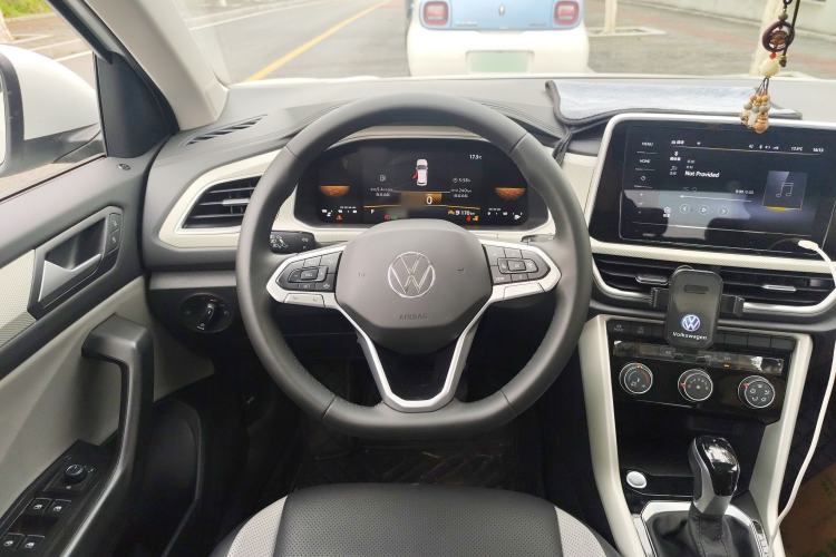 Used Volkswagen T-ROC 2024 280TSI DSG Two-Wheel-Drive Time Edition
