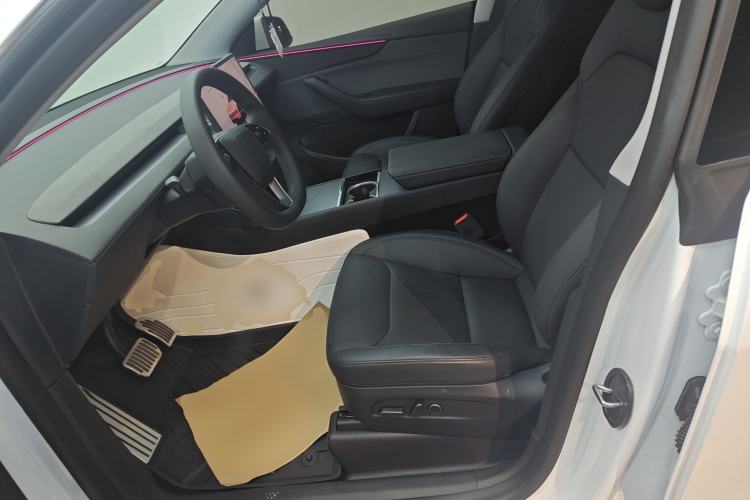 Used Tesla Model Y 2025 Rear-Wheel-Drive Version