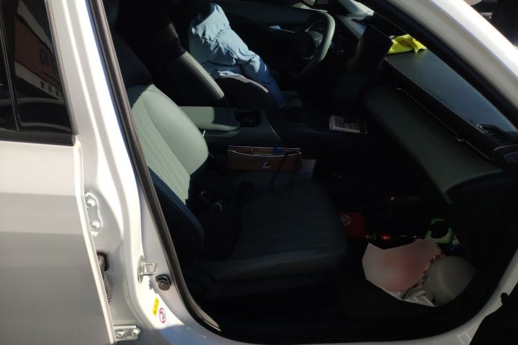 Used CHANGAN Eado DD 2023 Blue Whale NE 1.5T GDI DCT Navigation Model Right Front Seat