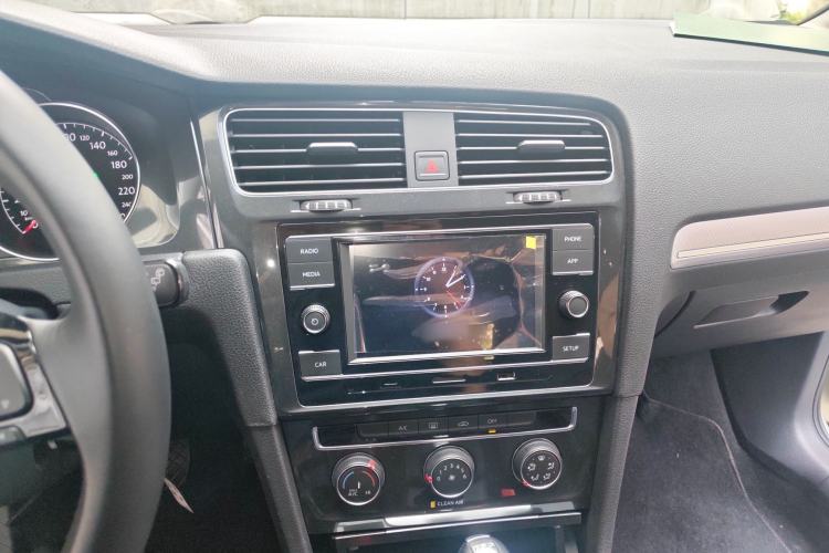 Used Volkswagen Golf 2018 230TSI Automatic Comfort Model
