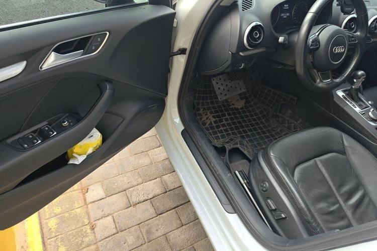 Used Audi A3 2015 Limousine 35 TFSI Millionth Anniversary Comfort Model
