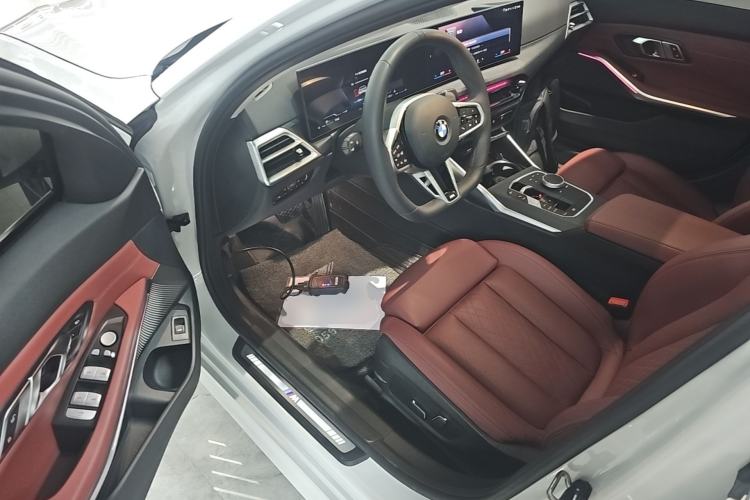 Used BMW 3 Series 2025 325Li M Sport Package Driver Seat