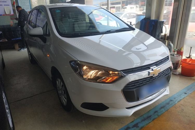 Used Chevrolet Lova RV 2016 1.5L Manual Comfort Edition Front Right 45 Deg