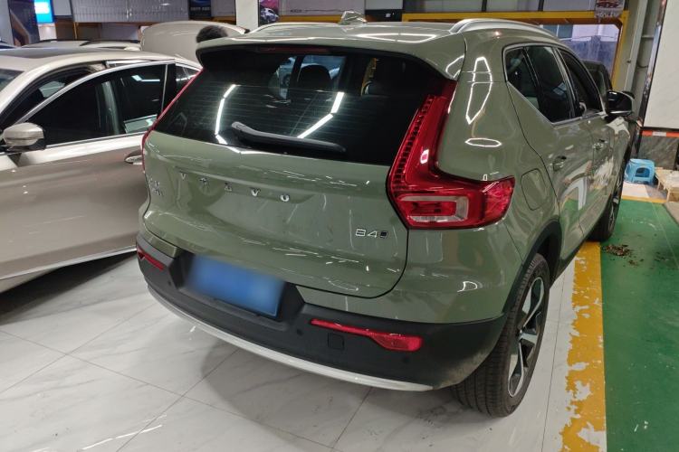 Used Volvo XC40 2024 B4 4x4 Smart Luxury Edition