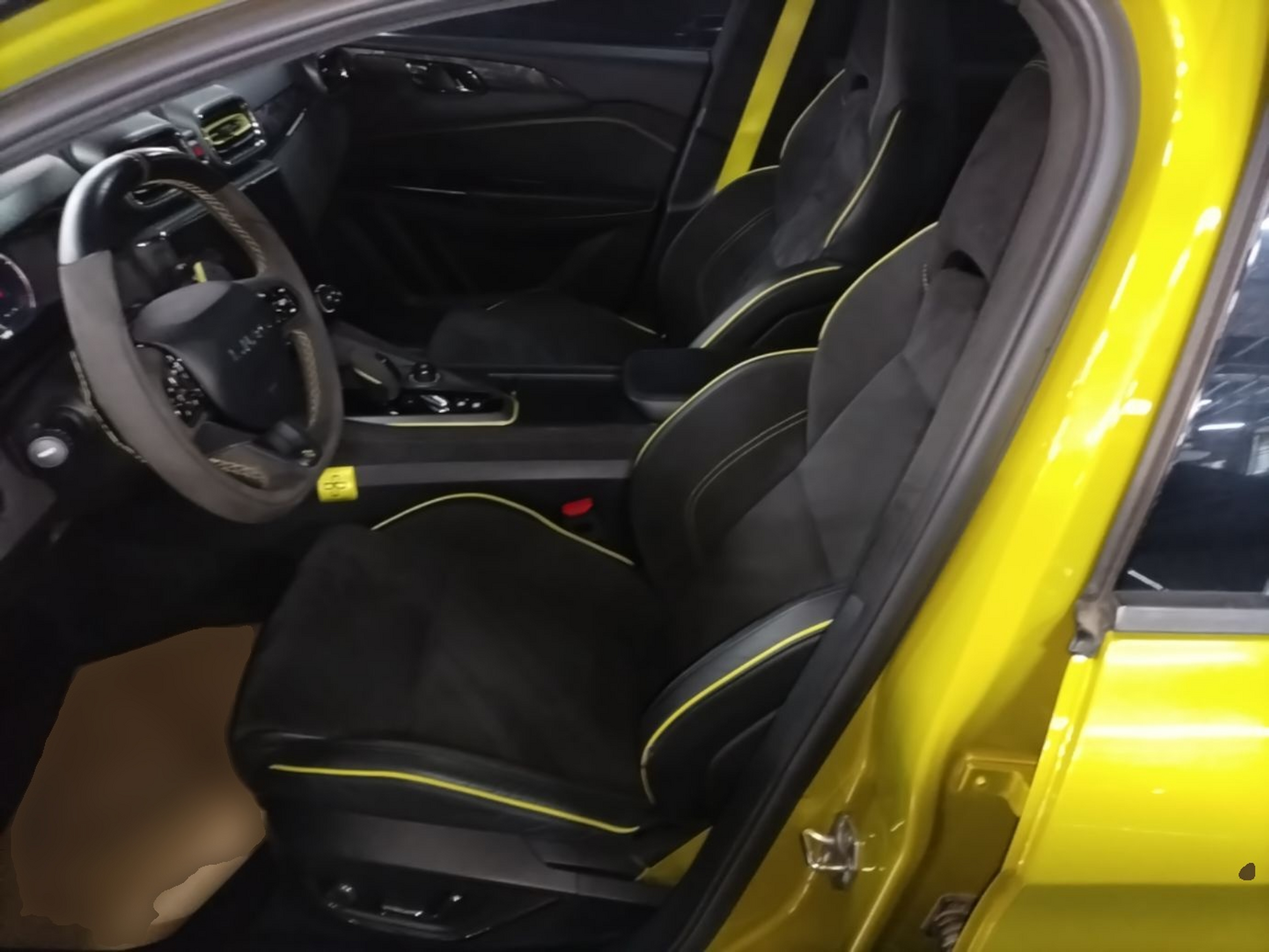 Interior delantero