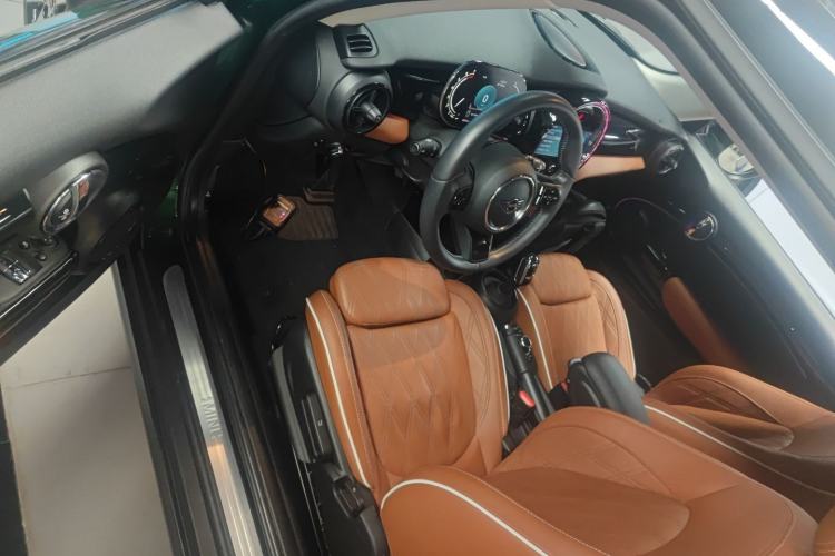 Used MINI 2022 Updated 1.5T COOPER Artist
