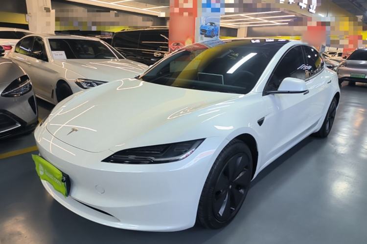 Gebrauchter Tesla Model 3 2025 Rear-Wheel-Drive Version