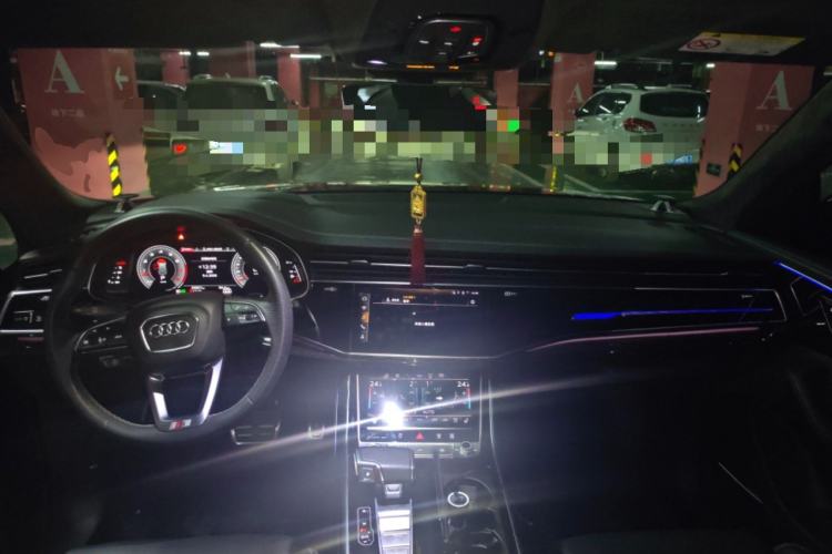 Used Audi Q8 2022 55 TFSI Prestige Dynamic Edition Center Console