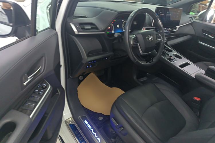 Used Toyota SIENNA 2021 2.5L Hybrid Ultimate Edition Driver Seat