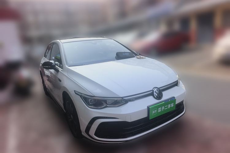 Used Volkswagen Golf 2023 Facelift 280TSI DSG R-Line Front Right 45 Deg