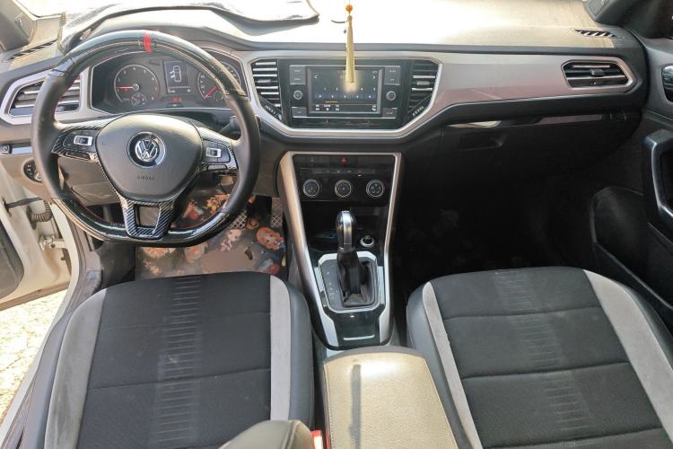 Used Volkswagen T-ROC 2018 230TSI DSG Two-Wheel Drive Advanced Version China V Standard
