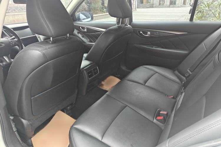 Used Infiniti Q50L 2016 2.0T Comfort Edition Interior 2