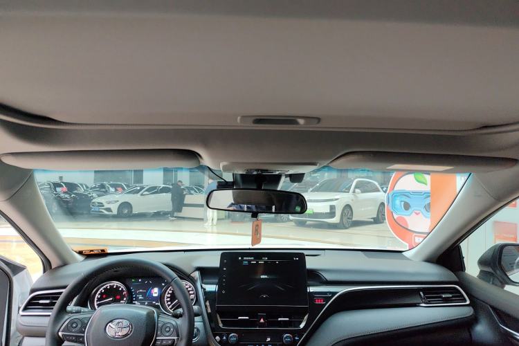 Used Toyota Camry 2023 2.0G Luxury Edition
