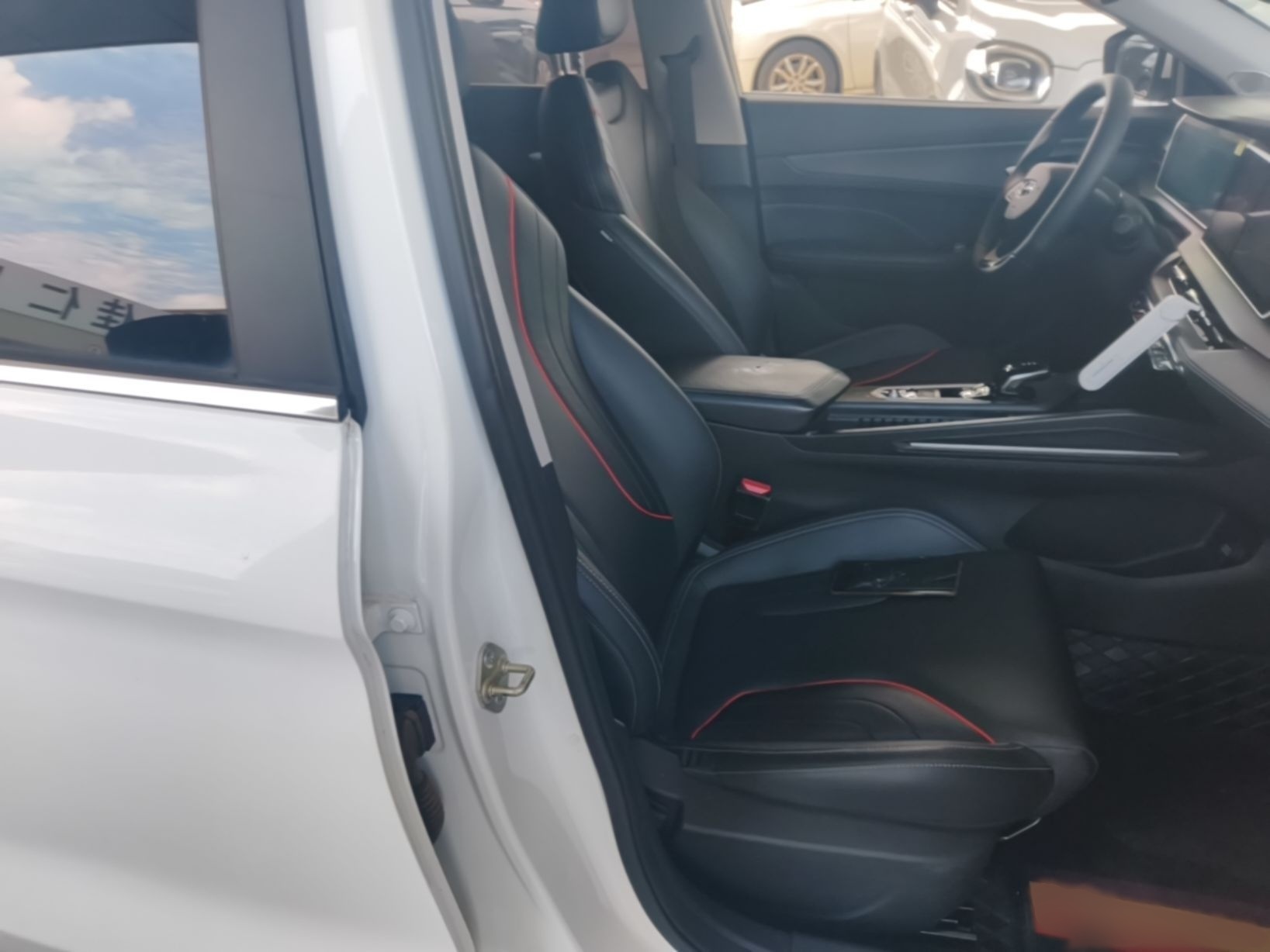 Geely Auto Binray 2022 Binrui COOL 1.5T DCT Electric Edition — снимка 14