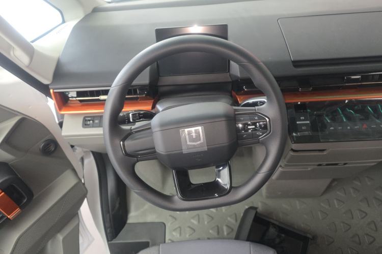 Used Farizon Super VAN 2025 Model, Zhifu Edition, Mid-axle Medium-roof, 83 kWh Steering Wheel