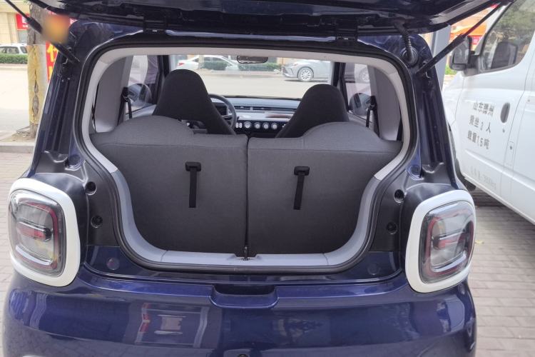 Used Bestune Pony 2024 170km Vitality Horse Trunk