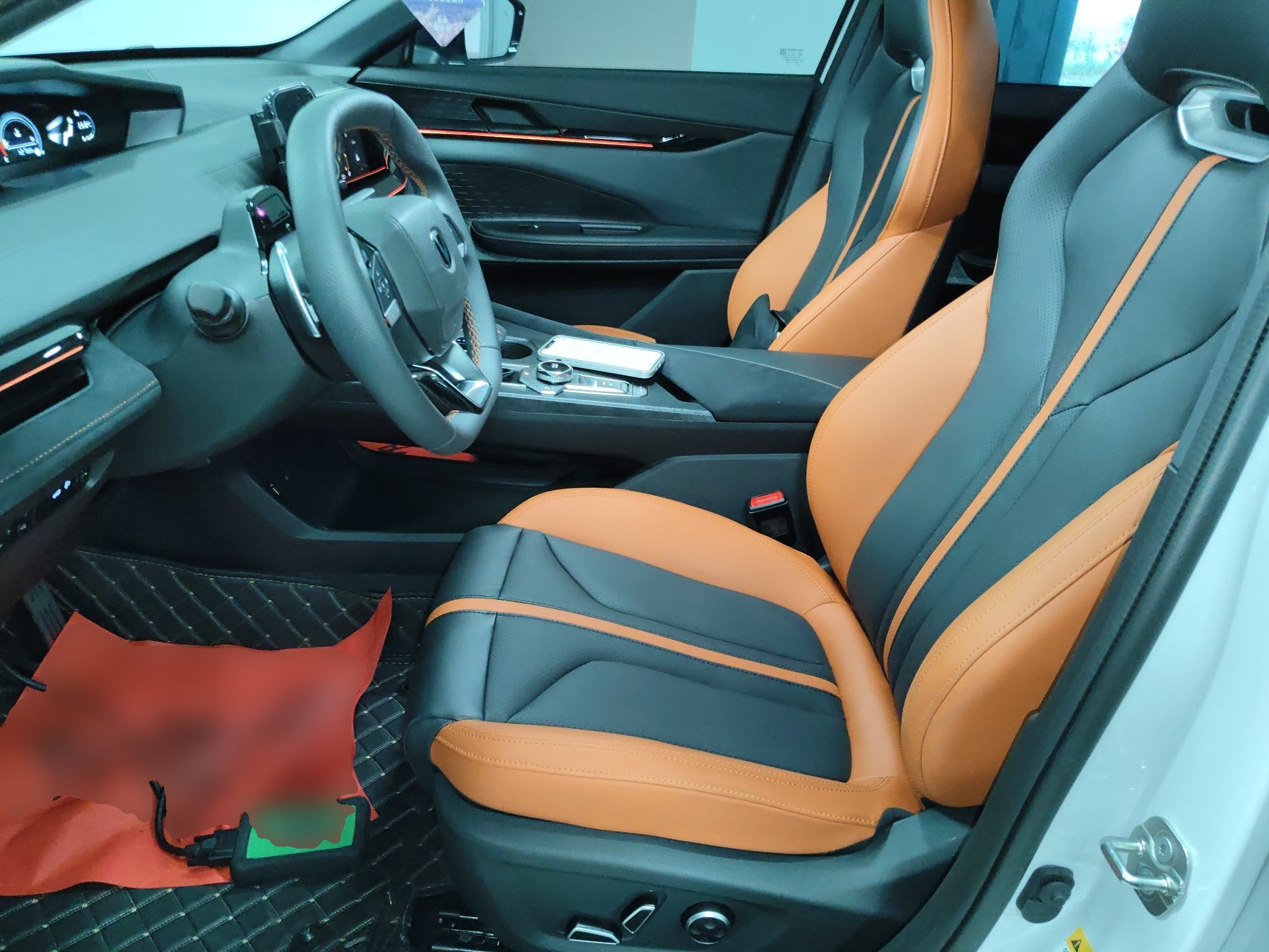 المقاعد الأمامية داخل السيارة