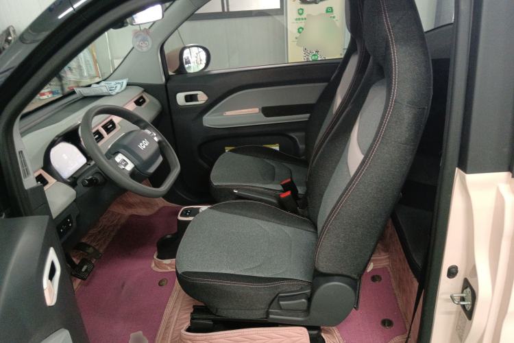 Used Chery QQ Ice Cream 2022 120km Conical Shape Lithium Iron Phosphate
