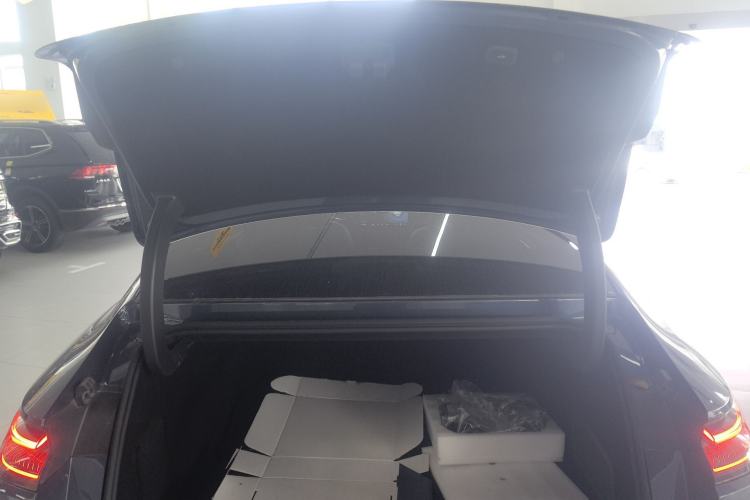 Used Geely Galaxy 8 2025 130km EM-P Starship Edition
