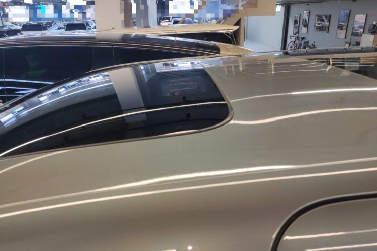 Used Zeekr 009 2024 7-Seater Walk-Through Version Four-Wheel Drive 108 kWh Roof