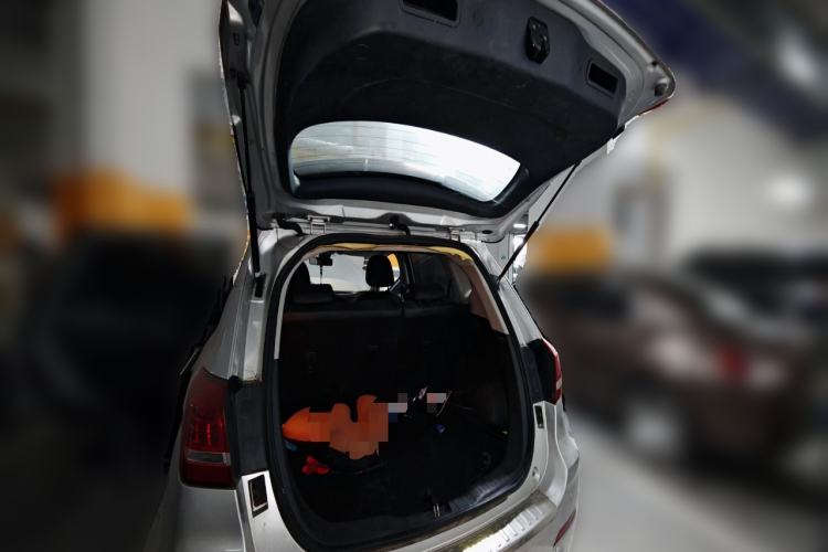 Used Haval H2 2016 Red Label 1.5T Manual Two-Wheel Drive Elite Model
