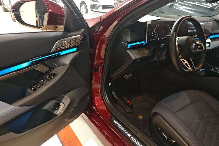 Used BMW 5 Series 2024 530Li Luxury Edition M Sport Package
